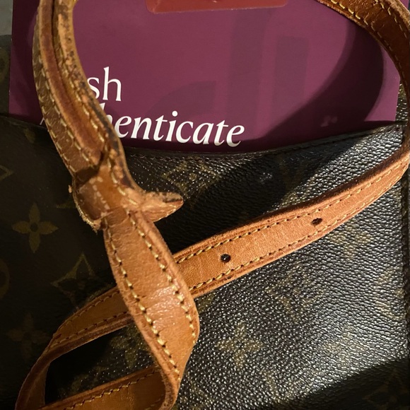 LOUIS VUITTON MUSETTE - Picture 9 of 15